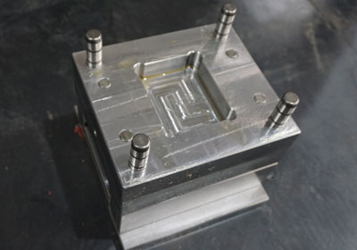 injection molding tooling